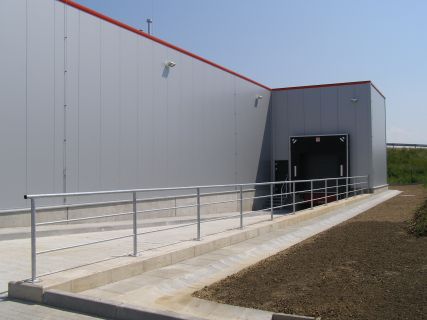 GECO, a.s. - Plzeň (Prefabricated production and storage halls) - REFERENCES CZ