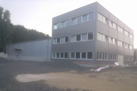RENETRA s.r.o. (Prefabricated production and storage halls) - REFERENCES CZ