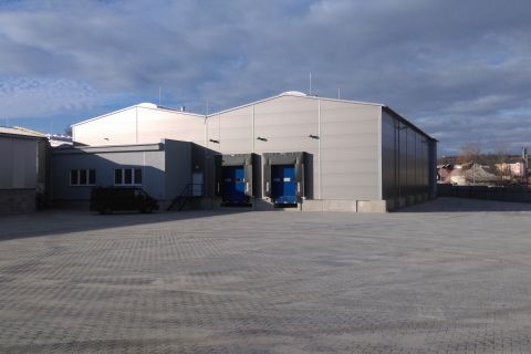 ANEXIA s.r.o. (Montované výrobní a skladové haly) - STAVBA HAL A BUDOV V ČR