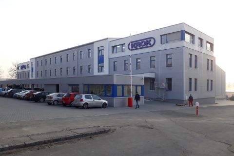 Dvojlodní ocelová hala