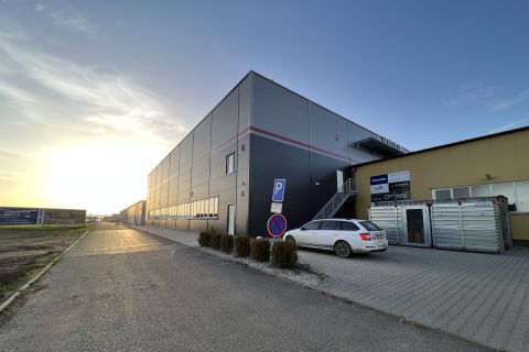 OK AVIATION Group, a.s. (Letecké haly - hangáry) - STAVBA HAL A BUDOV V ČR