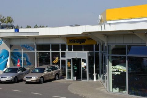 Opel Auta s.r.o. (Gewerbebauten) - REFERENZEN CZ