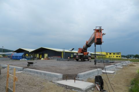 Zateplená ocelová přístavba haly