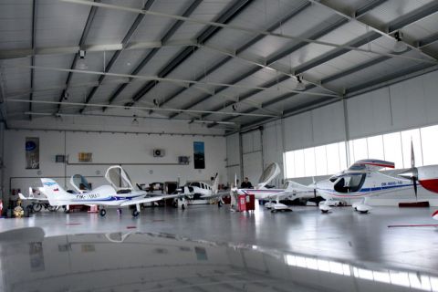 Letecká hala - Hangár