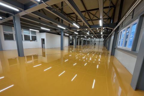 VETROPACK MORAVIA GLASS, akciová společnost (Vorgefertigte Produktions und Lagerhallen) - REFERENZEN CZ