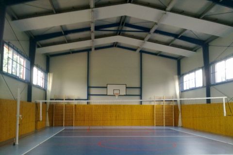 Základní škola Mirošovice (Sporthallen) - REFERENZEN CZ